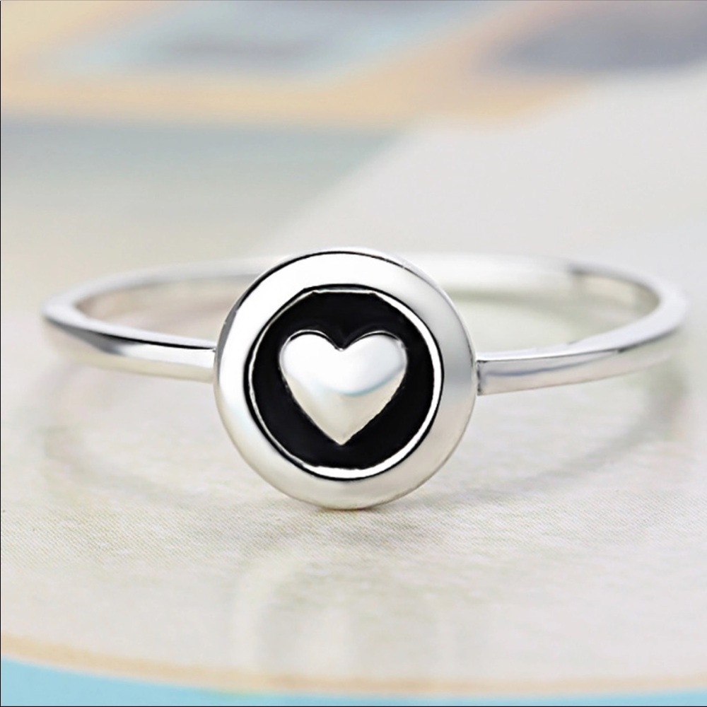 PANDORA SIMPLE HEART RING WITH BOX
